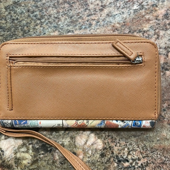 Wallet - Picture 2 of 3